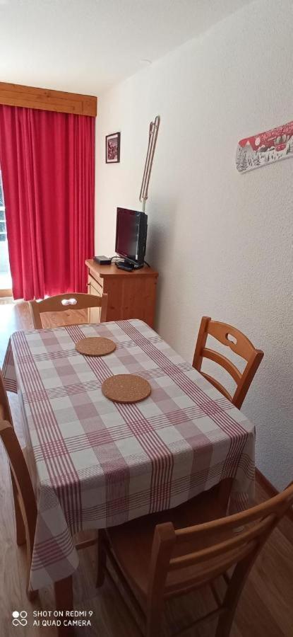 Studio Chamrousse 1700 Pour 4 Personnes - Au Calme - Avec Wifi エクステリア 写真